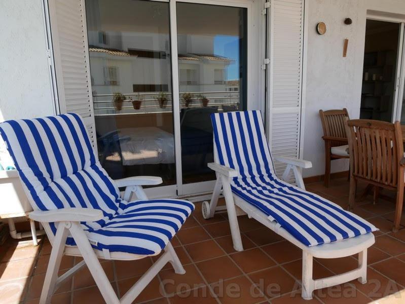 Delightful Seaview Apartment In Beautiful Алтеа Екстер'єр фото